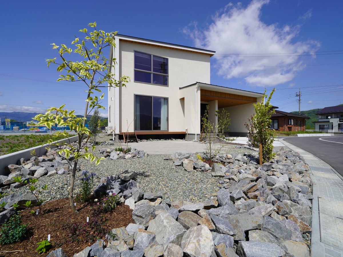 Shiawaseya-お庭のコンテストに参加しています