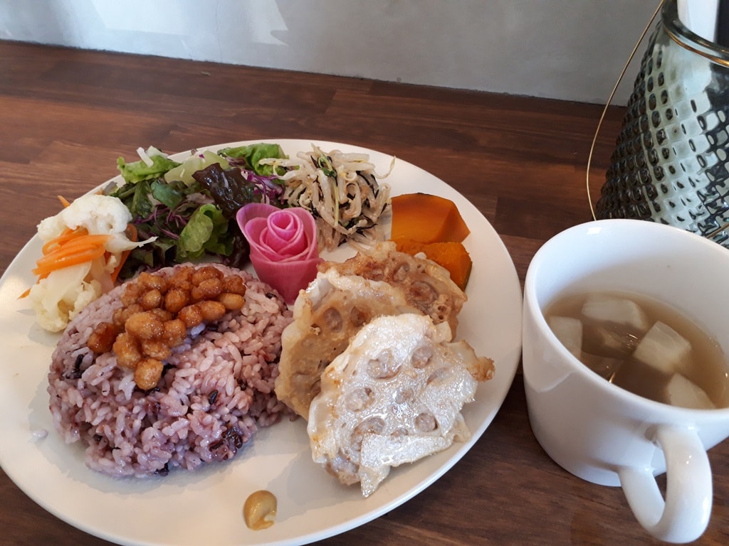 Shiawaseya-カフェ 『kitchen vicky』