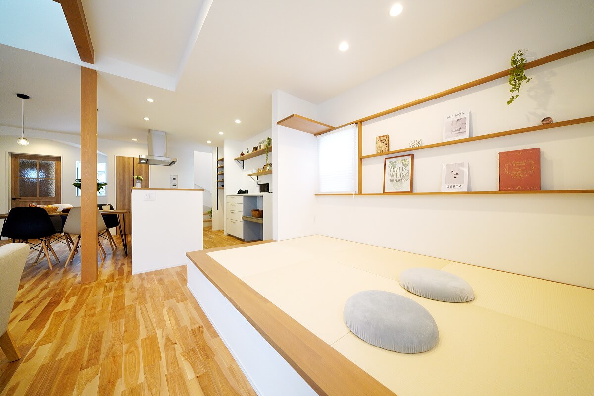 可愛らしい長野市の注文住宅　小上がり畳スペース