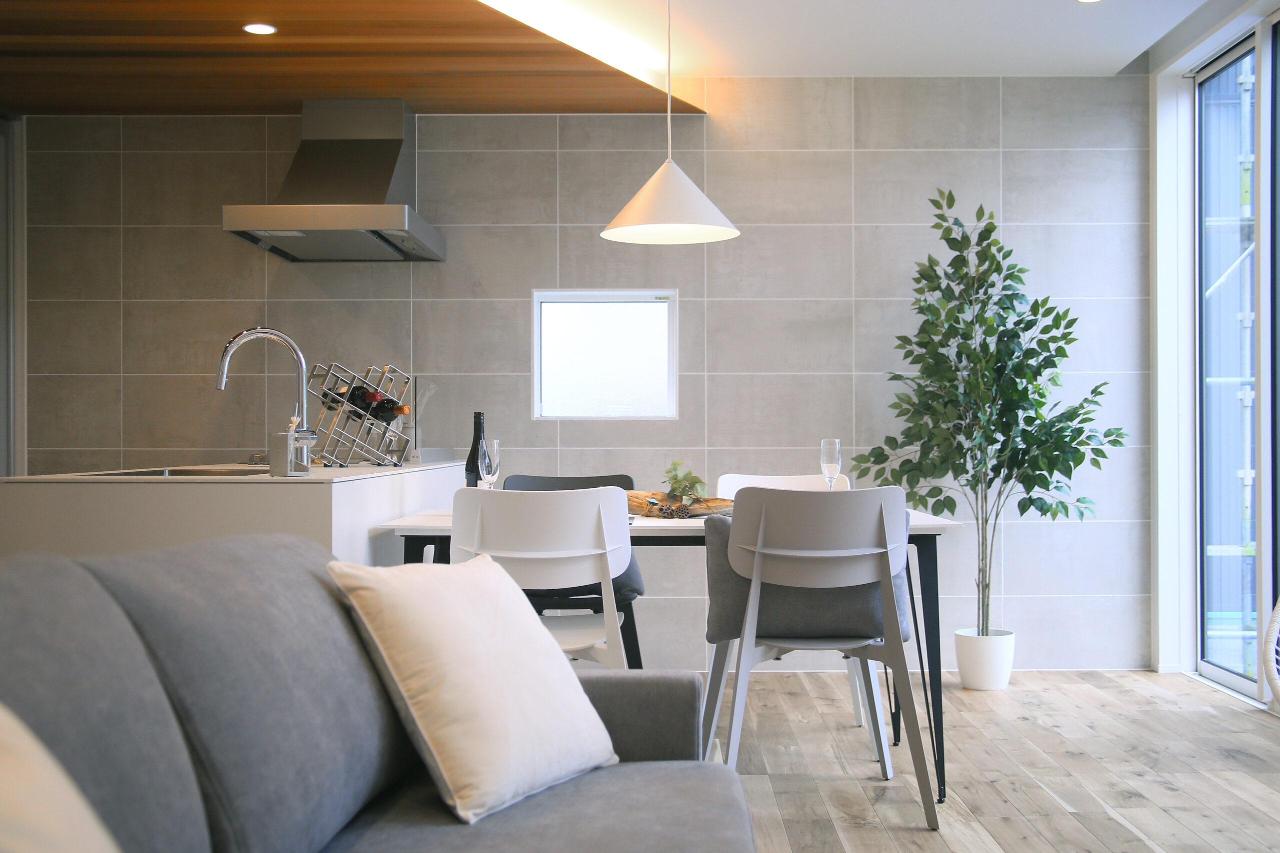 無駄を無くし洗練されたスタイリッシュな美しいお家。