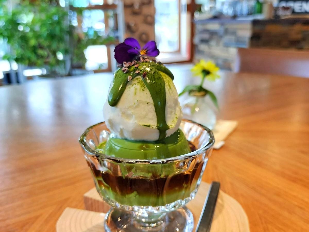 抹茶好きにはたまらない 　濃厚抹茶ぷりん