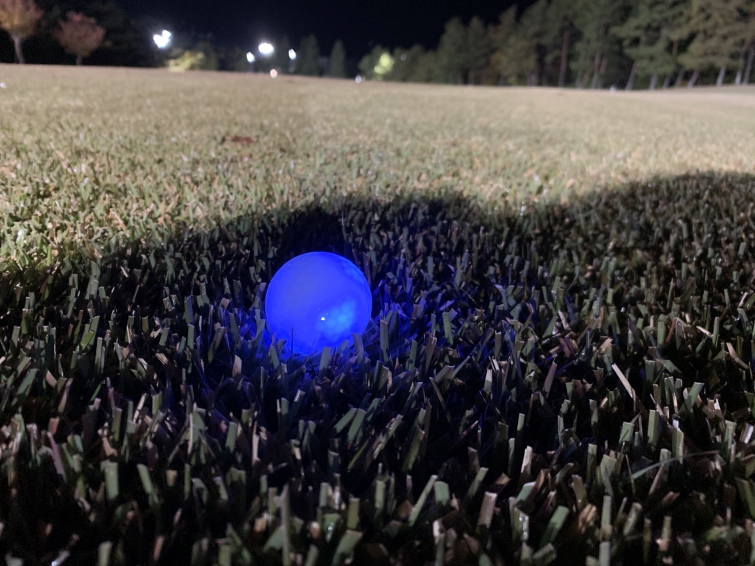 Shiawaseya-夜に怪しく光るボールの正体